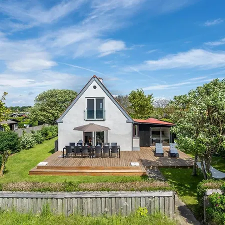 2 Bedroom Gorgeous In